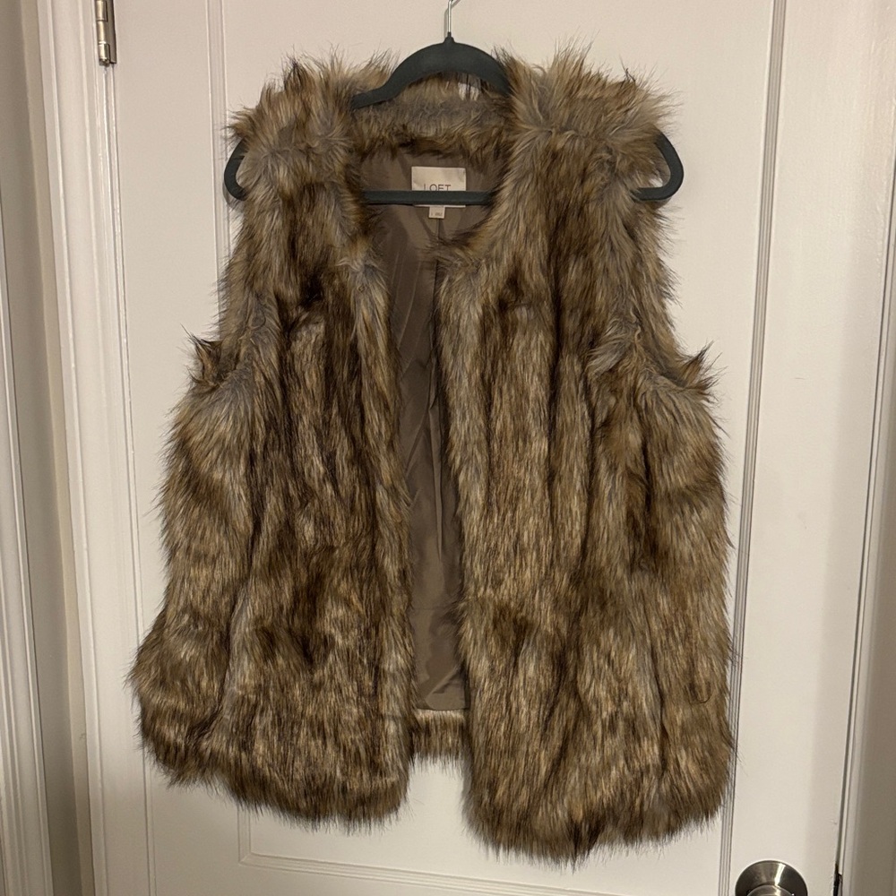 LOFT Taupe Faux Fur Trimmed Vest